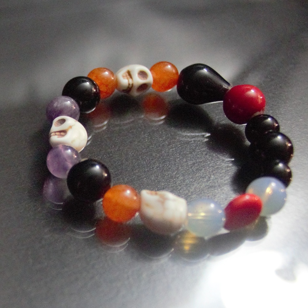 Clearance! Halloween Skull head stretchy bracelet
